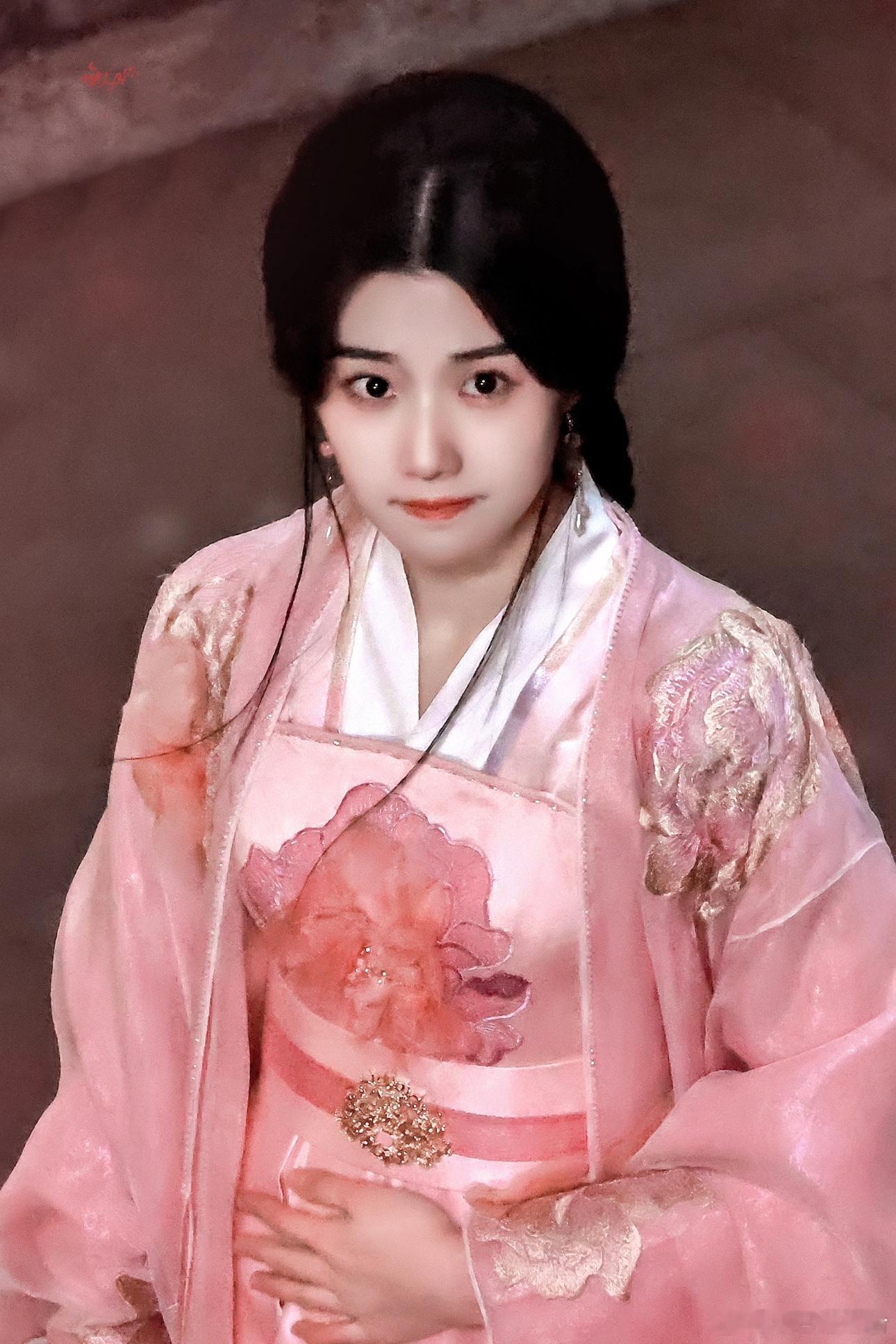 看了一圈感觉是粉圈站姐间在撕顺着去站姐那看了看 不得不说这位「无人及你」拍得真的