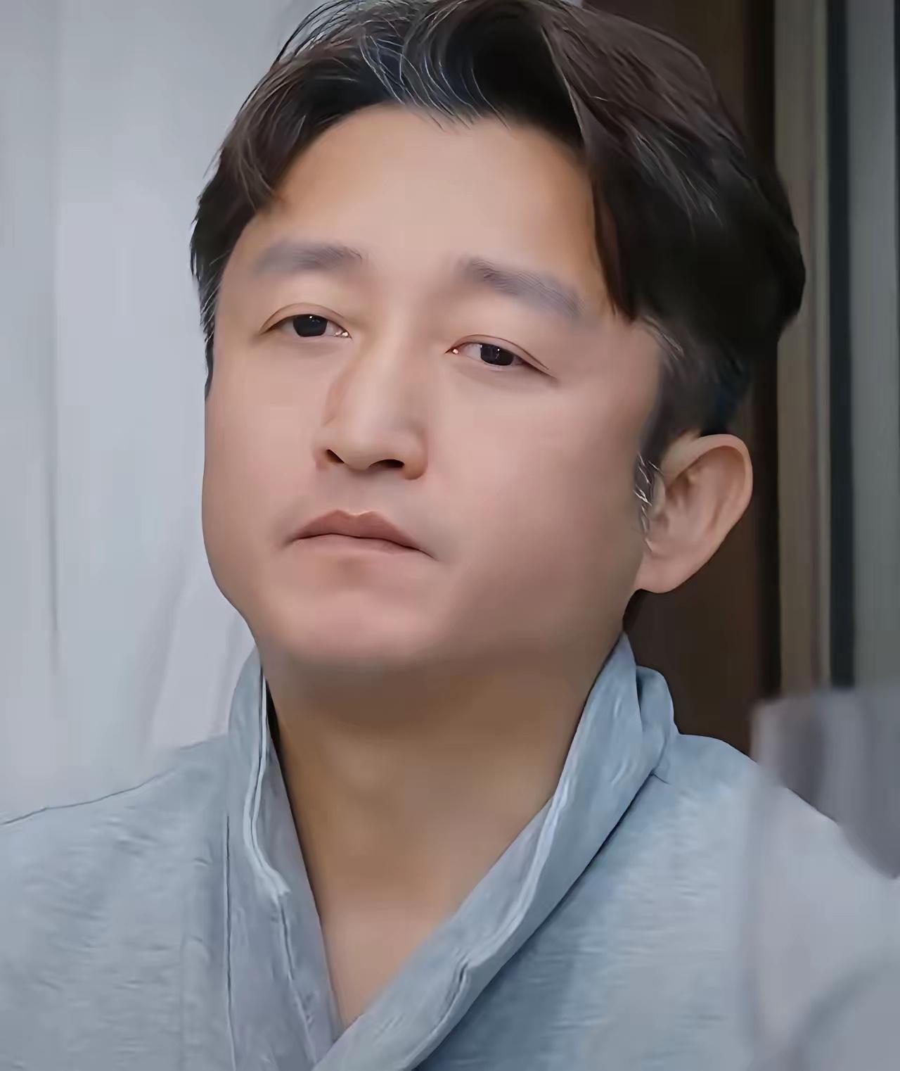 真的替邹市明捏一把汗，钱财亏空尚且能从头再来，最伤人的是亲生子女心里对他满是埋怨