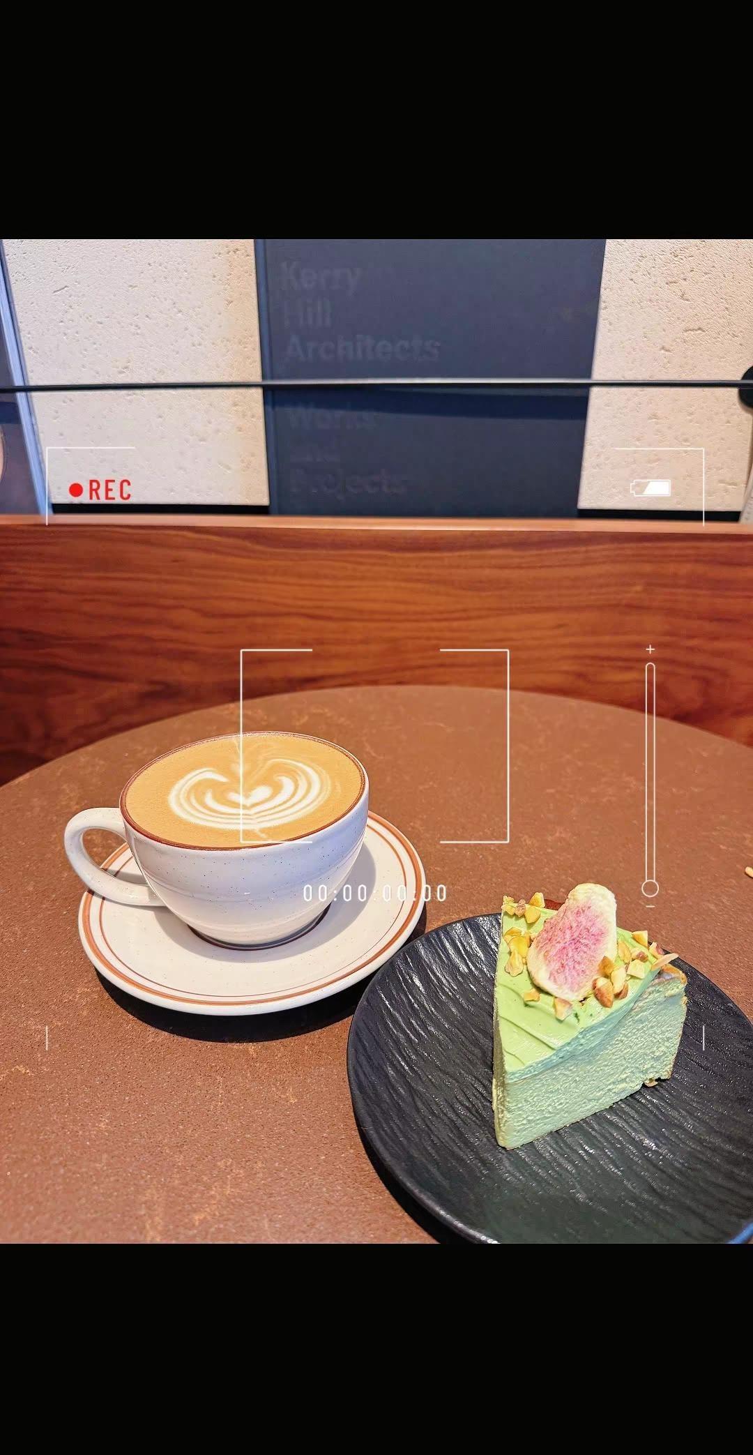 在喜欢的氛围里享受所有        生活不过八个字：顺其自然 随遇而安