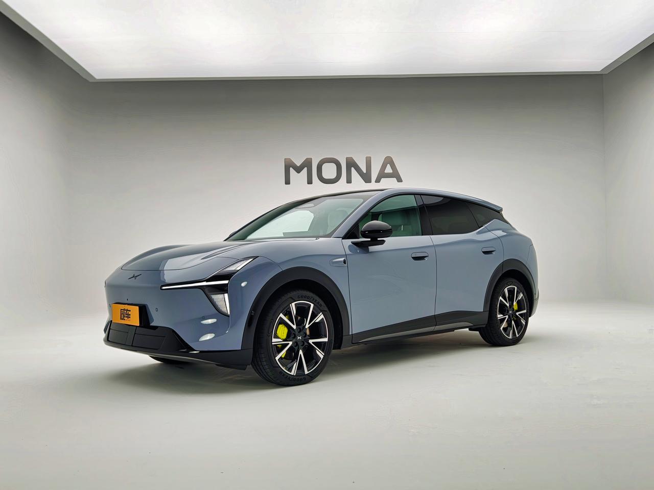 【预售价16.98万-19.18万元，小鹏MONA L05选哪款？】
小鹏MON