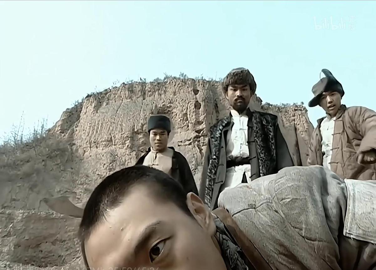 和尚被杀，李云龙带兵干了，没毛病。
孔捷想收编？
门都没有。
1939年，八路军