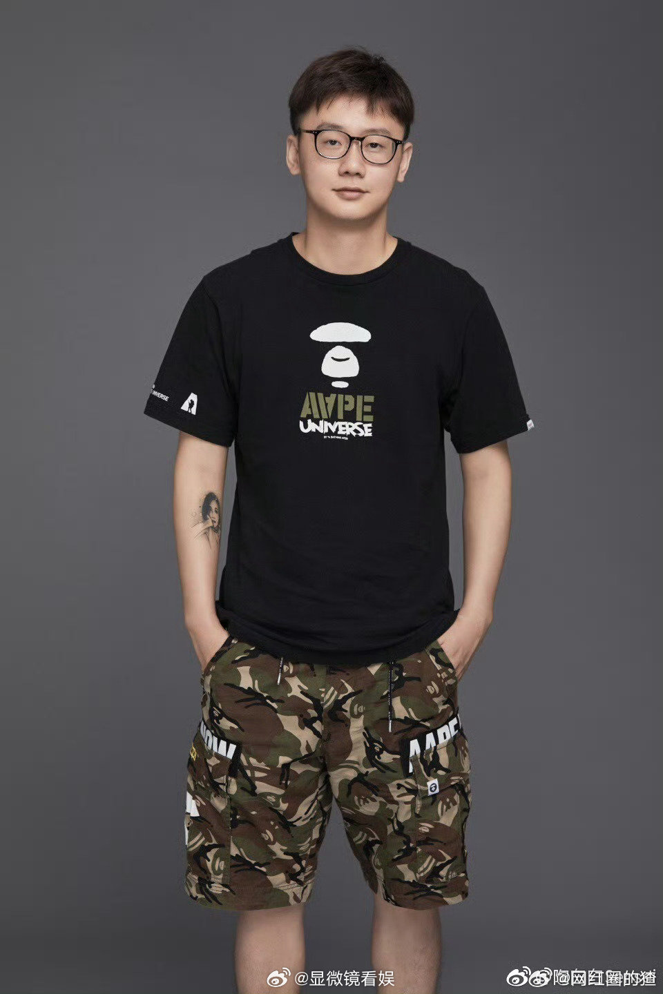 陶白白纹身陶白白把鹿角纹手臂 才发现原来陶白白手臂上的纹身是鹿角，当年应该爱的很