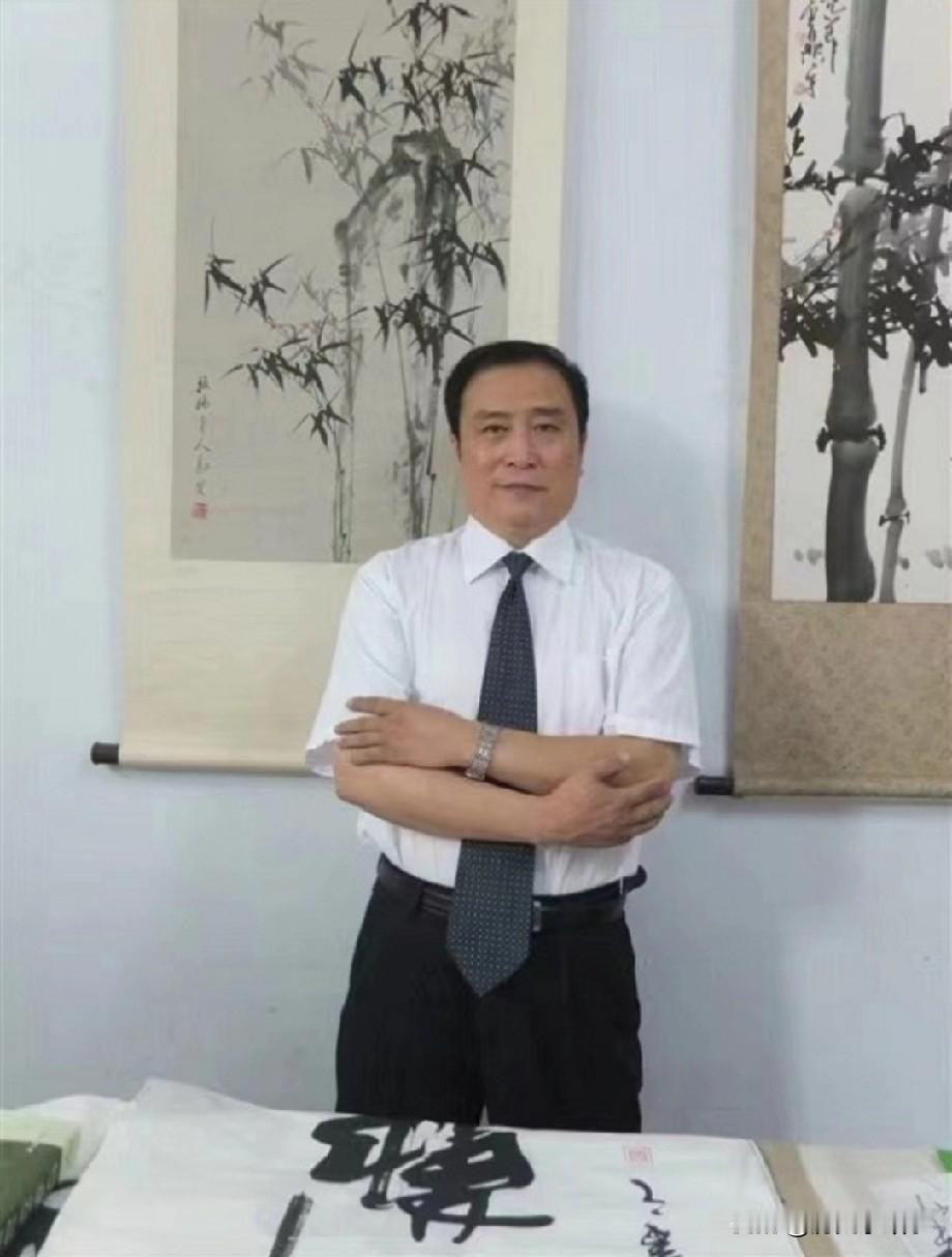 著名社会学家王竹森说：反腐败斗争不仅要查经济腐败，还必须要严查官僚腐败，政治腐败