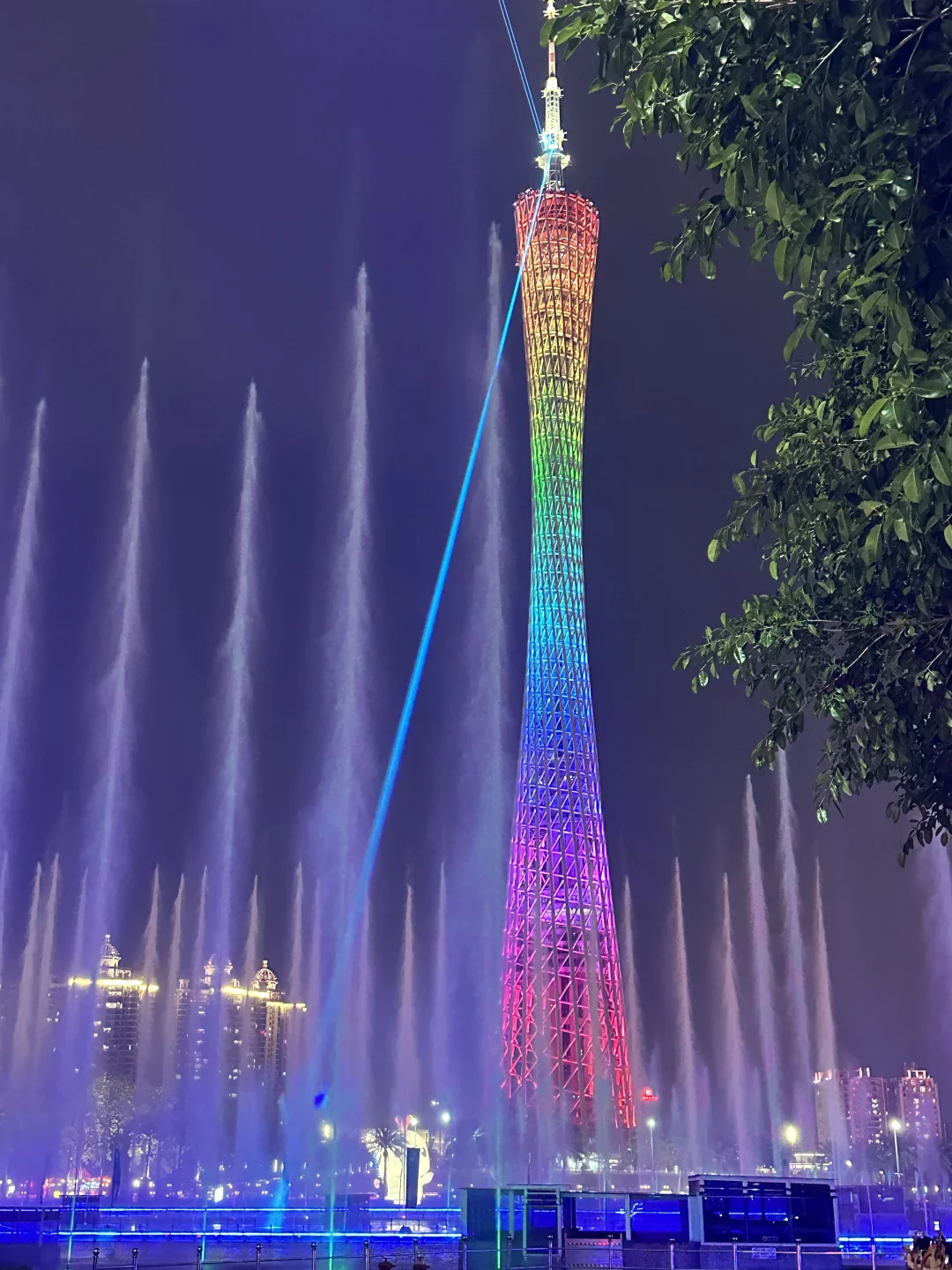 全运会限定！广州塔喷泉灯光双杀🌃