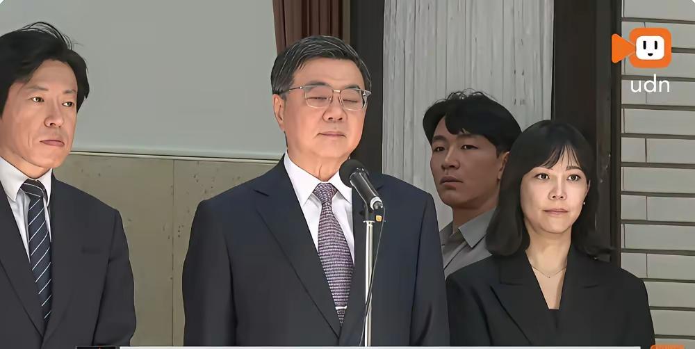 台民进党当局准备介入马英九基金会风波了，只不过被调查的不是兼旭岑，也不是王光慈，