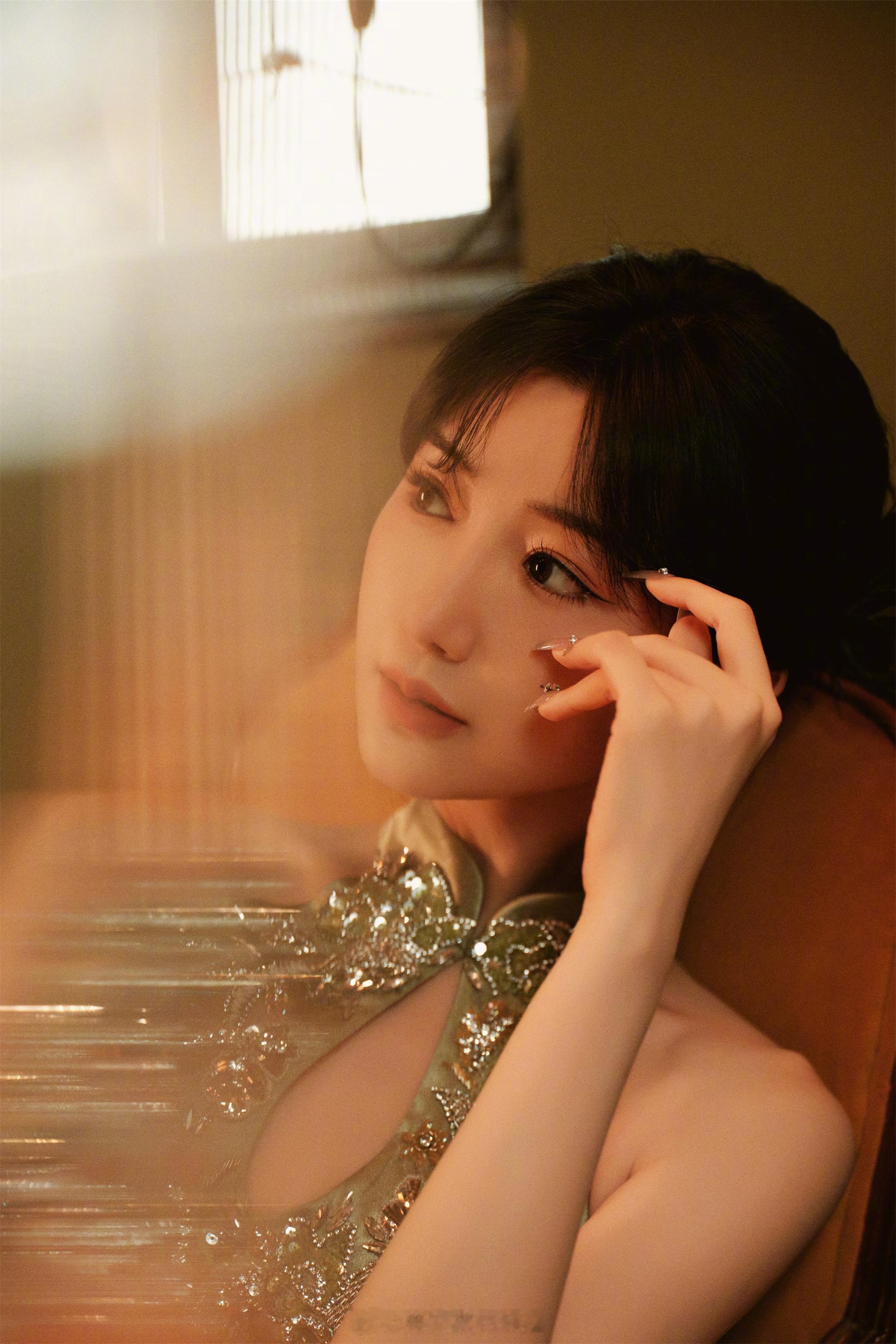毛晓彤姐姐的毕业歌会礼 ​​​
