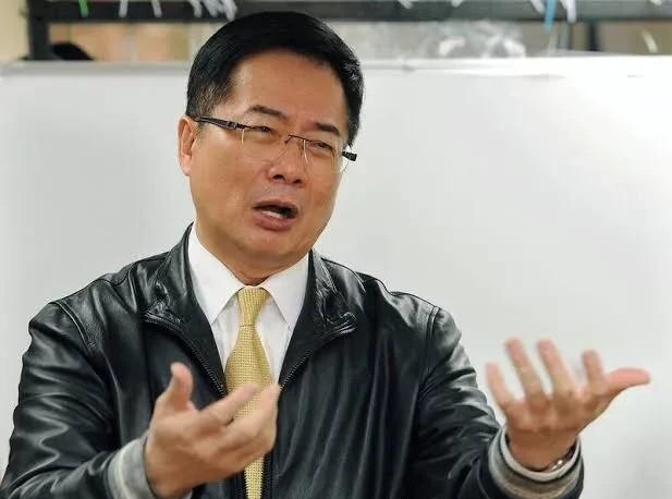 台北市政府被曝容积率猫腻，柯文哲成焦点！蔡正元爆料：高雄都更容积率1142%，咋