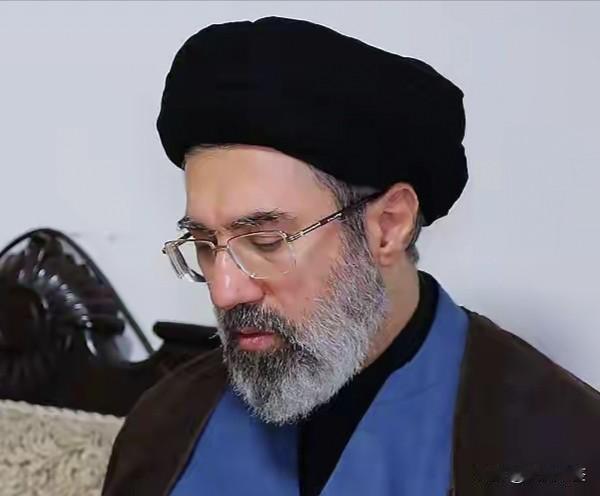 突发！美防长官宣伊朗最高领袖受伤，伊朗官方紧急回应，真相到底是什么？当地时间4月