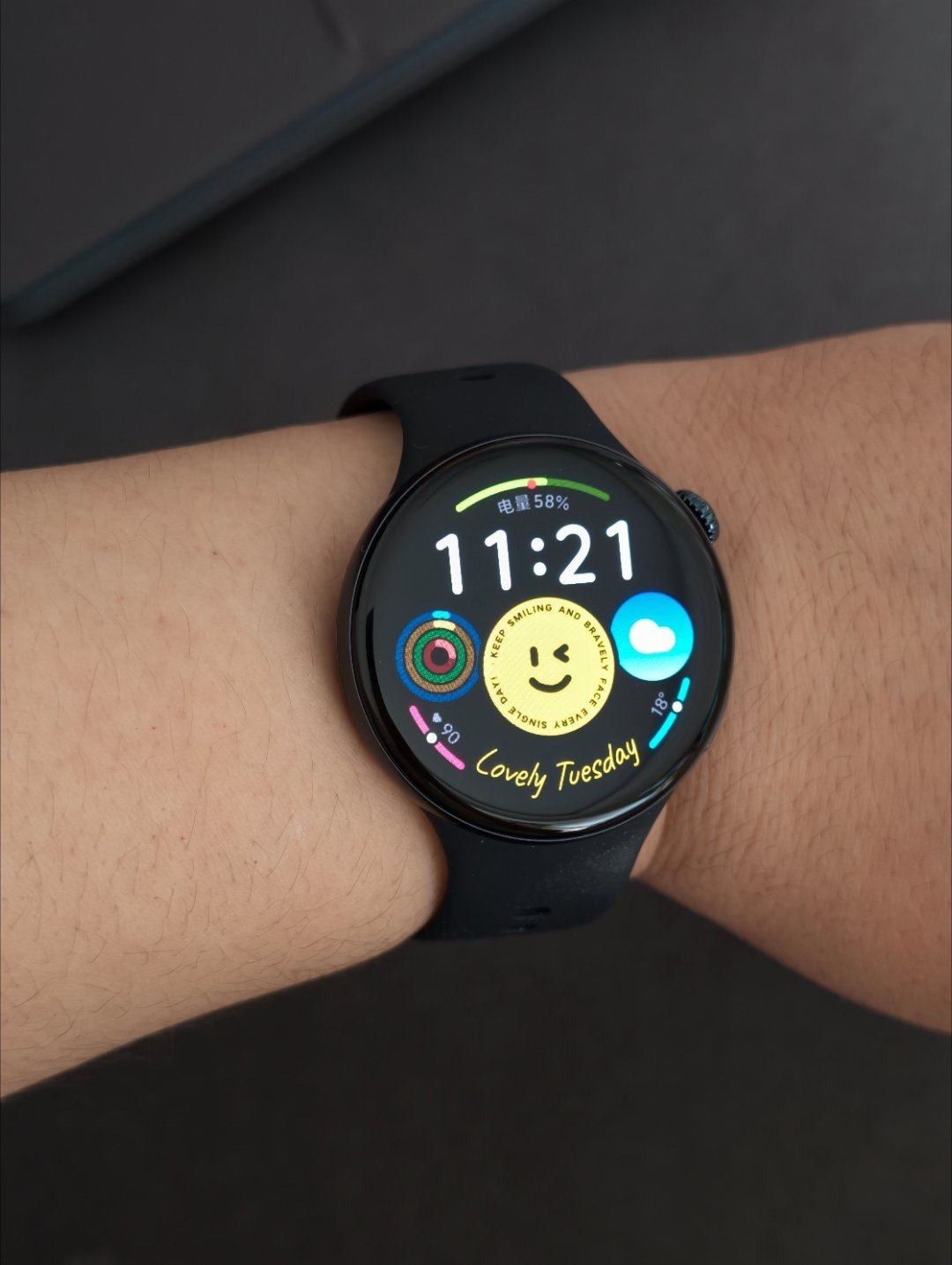 用过了就好vivo watch5 别说挺好用，轻且基础功表现都可以，表盘还大恰好