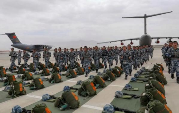 为什么要召回，国家这么多兵不够用的吗？ 五大战区，有战区是不能动的，预防边境，国