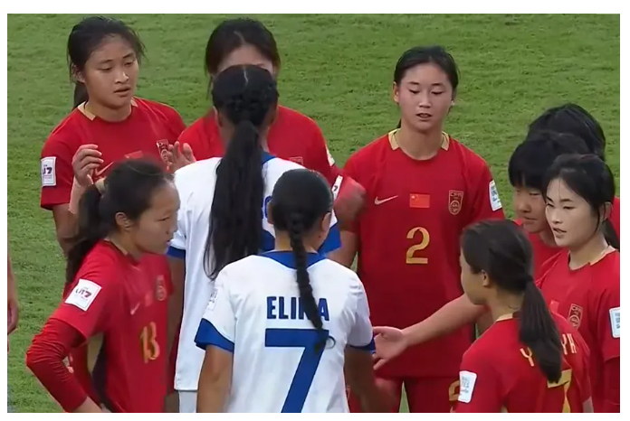 国足 7-0 大胜萨摩亚！中国 U17 女足两连胜提前晋级 16 强北京时间 1