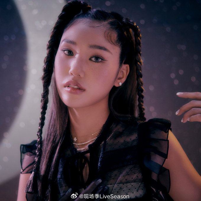 金美贤 【OH MY GIRL成员MIMI据悉将于8月Solo出道】据韩媒报道，
