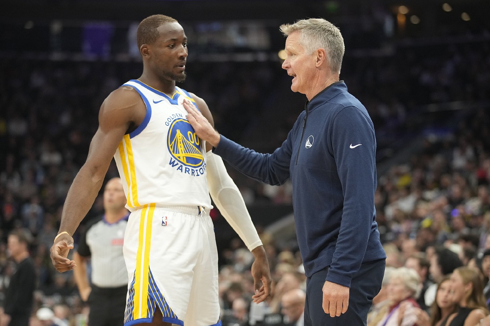 #科尔与库明加关系彻底破裂#💥在符合交易条件的第一天，库明加就向勇士提出交易申