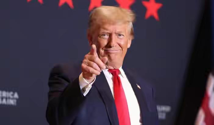 关于这个问题，我们可以从历史角度进行客观分析，但需要明确的是：国家的发展道路由其