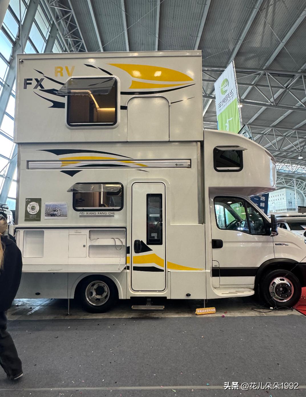 小长假马上要来了，房车租赁要避雷哪些项目？

1、很多低端的房车用于出租，车况很