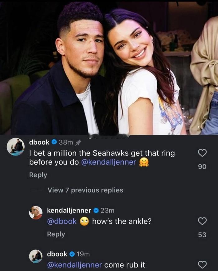 布克与詹娜暧昧互动引热议！公开调情前女友：你来给我揉揉受伤的脚
太阳球星德文-布