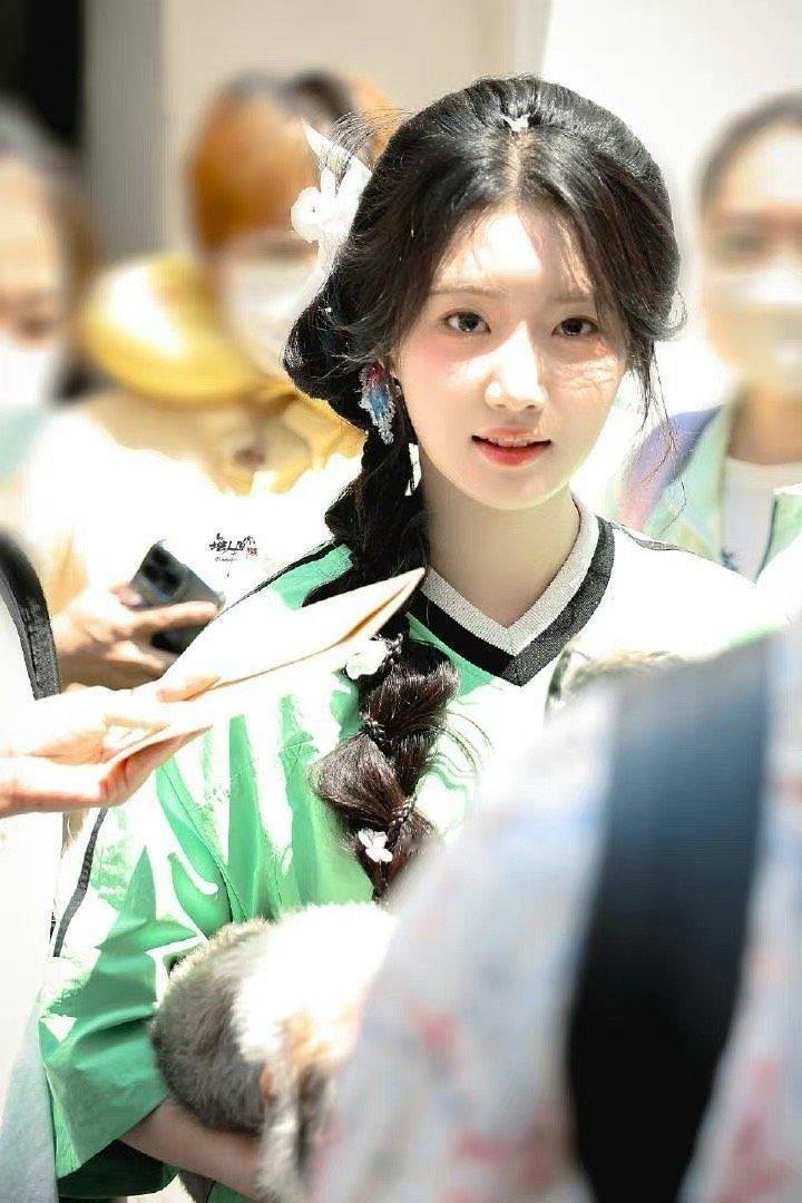 卢昱晓的新剧妆造是不是很美？你能get到吗？ ​​​