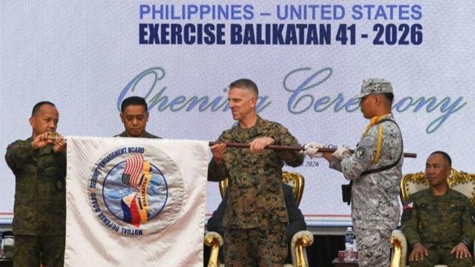 就在今天，中东战火没结束，七国1.7万大军压境中国！目标台湾？
当霍尔木兹海峡的