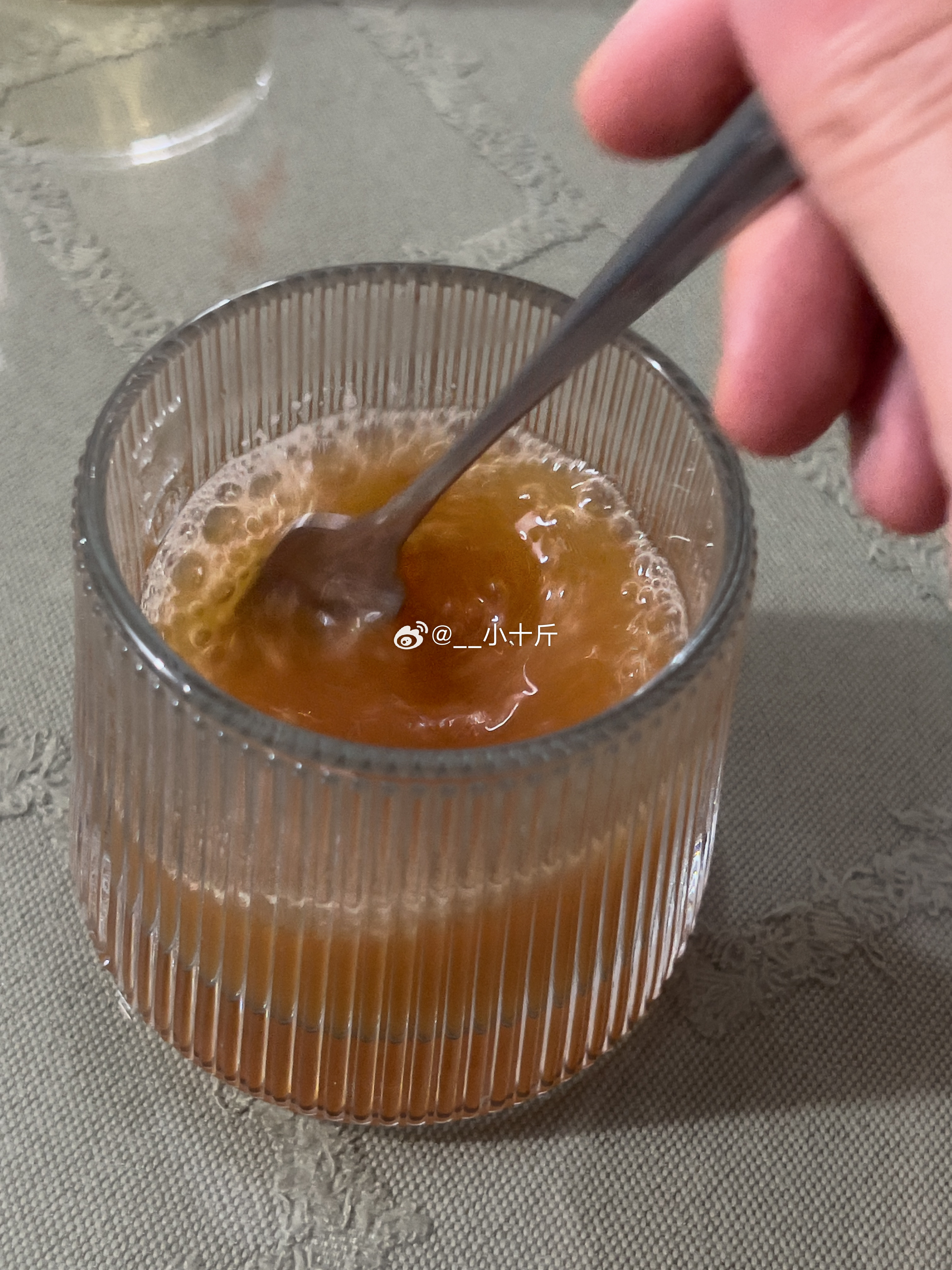 没啥好招待的，请你喝杯999吧