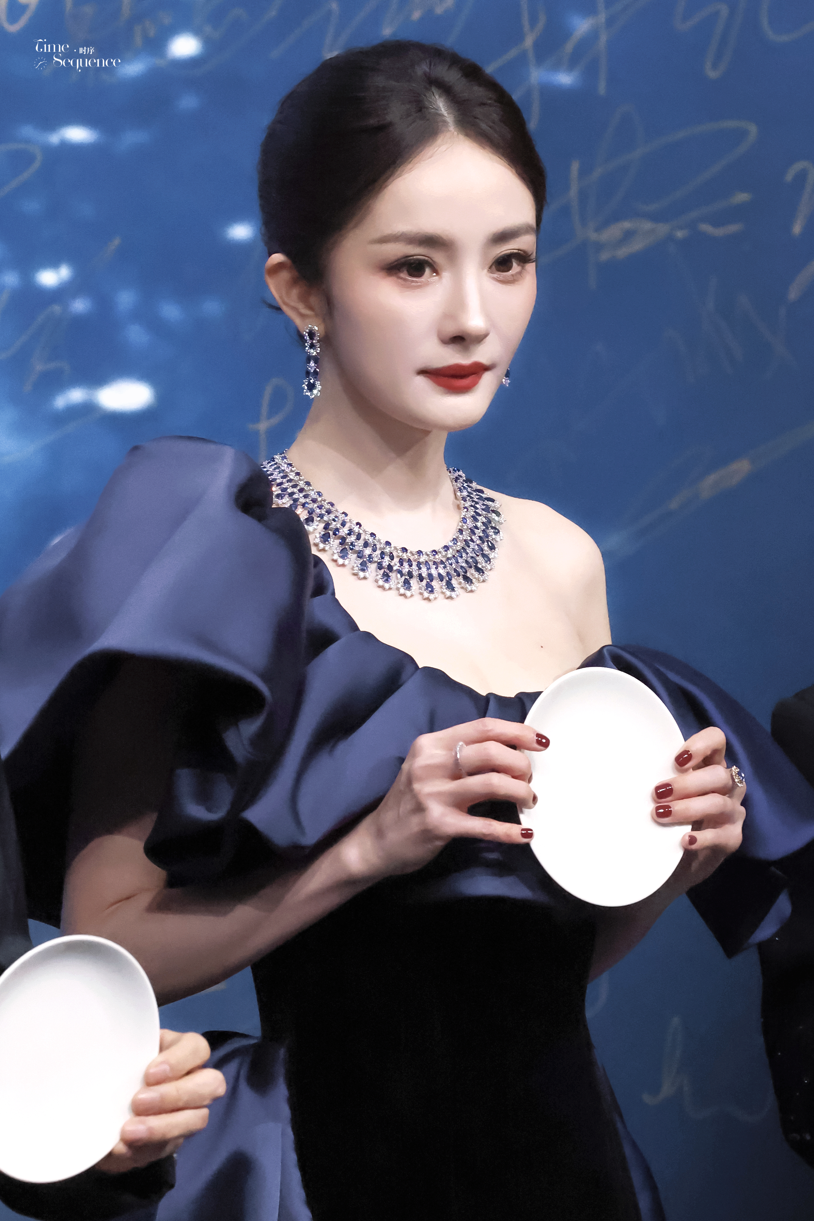 杨幂女王来了𓏸 𓂂 𓈒🍇𓂃🦋坠入普罗旺斯的梦 🪻 