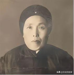 16岁张作霖乞讨遇孙寡妇，一块腰牌改命运，乱世善举终得厚报
 
1891年，16