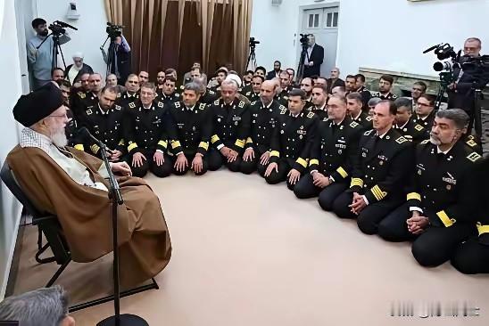 毫无疑问，面对美国及以色列的咄咄逼人，既硬不起来，也软不下去，这是伊朗的现状。