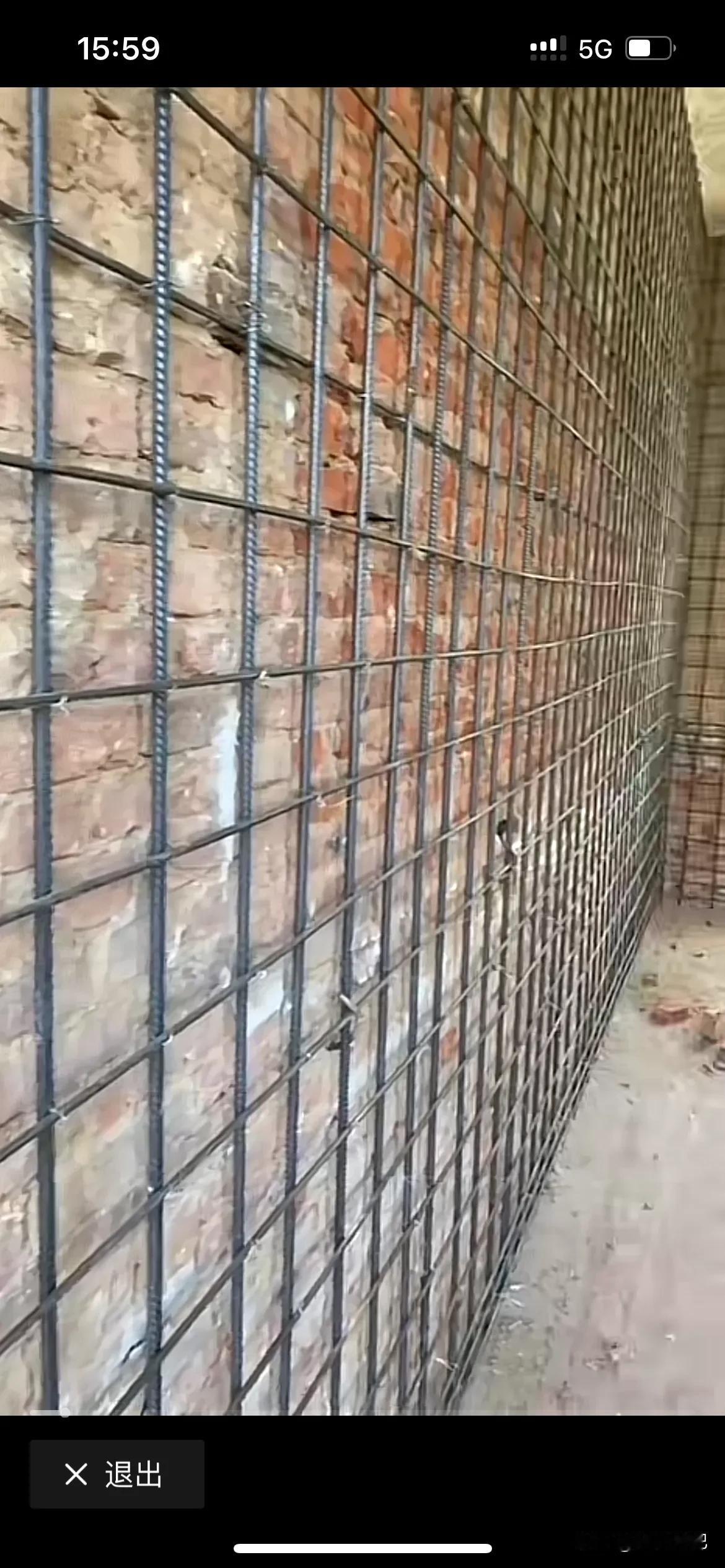 网上整天宣传全红婵建新房铺张浪费，三层楼搞台电梯，全部墙体用混凝土代替，看看这家