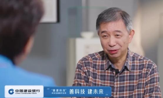 人工智能会替代人类吗？中国工程院院士：无法替代！
 
每当新的人工智能应用震撼登