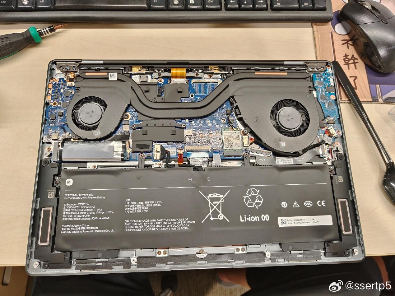 真正的粉丝，一直在用22款Xiaomibook Pro。甚至还在用绝版翻转本！小