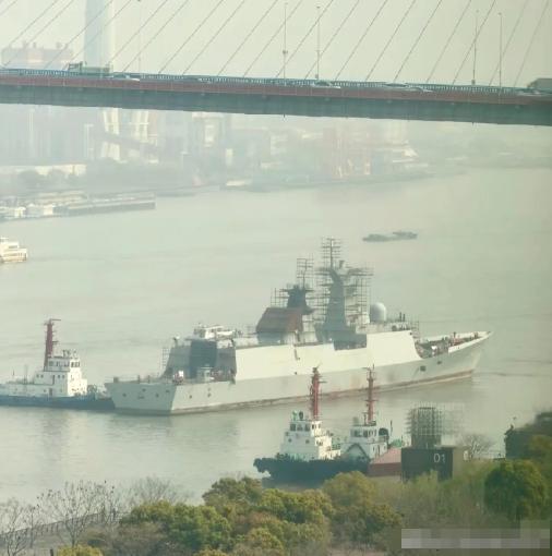 一艘第二批次054A护卫舰正升级改造中！
 
548益阳舰正在进行中期升级改造，