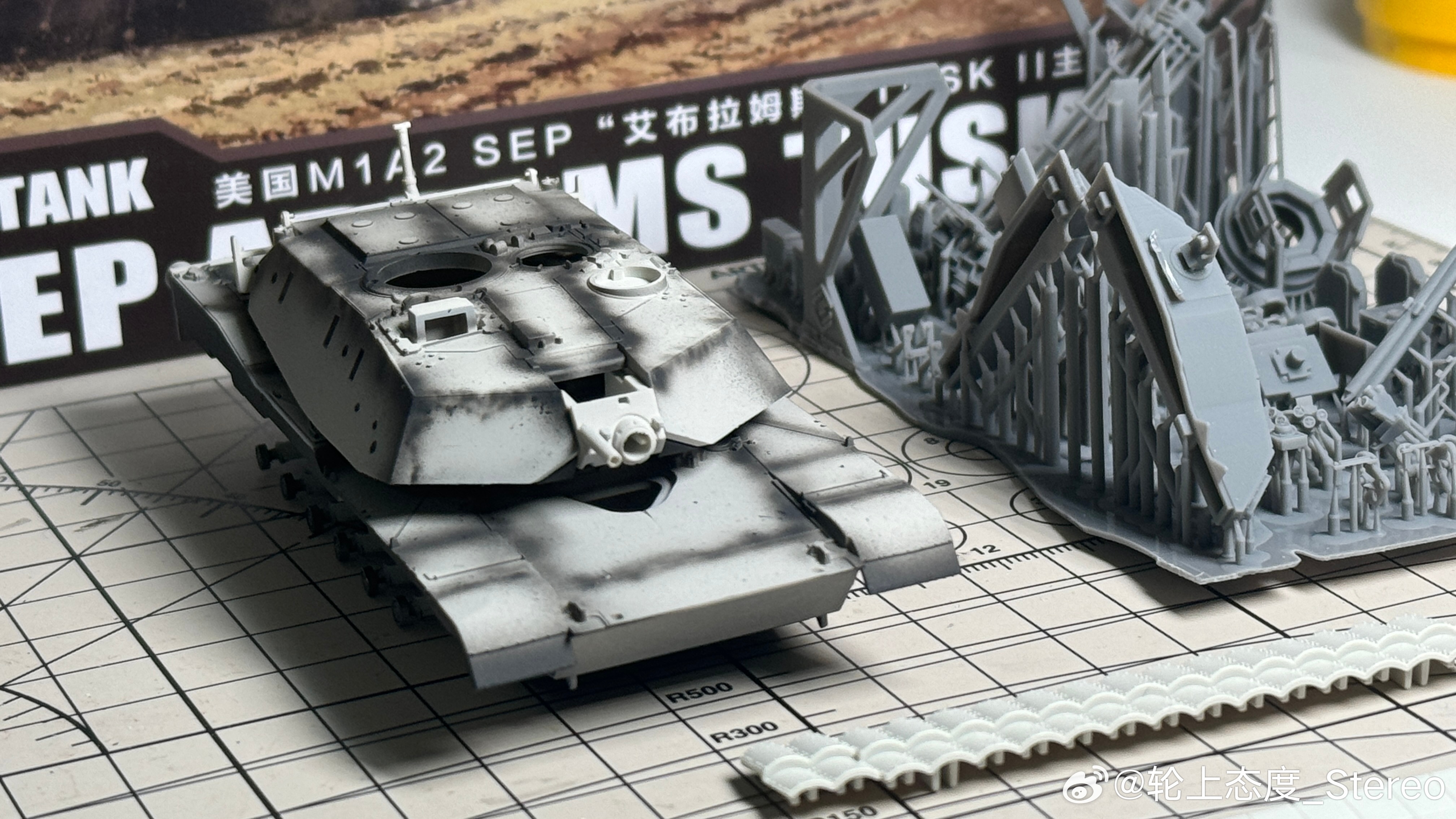 喜欢四个轮的，也可以喜欢不止四个轮的25年想给自己搓了一个大满配艾布拉姆斯但砖头