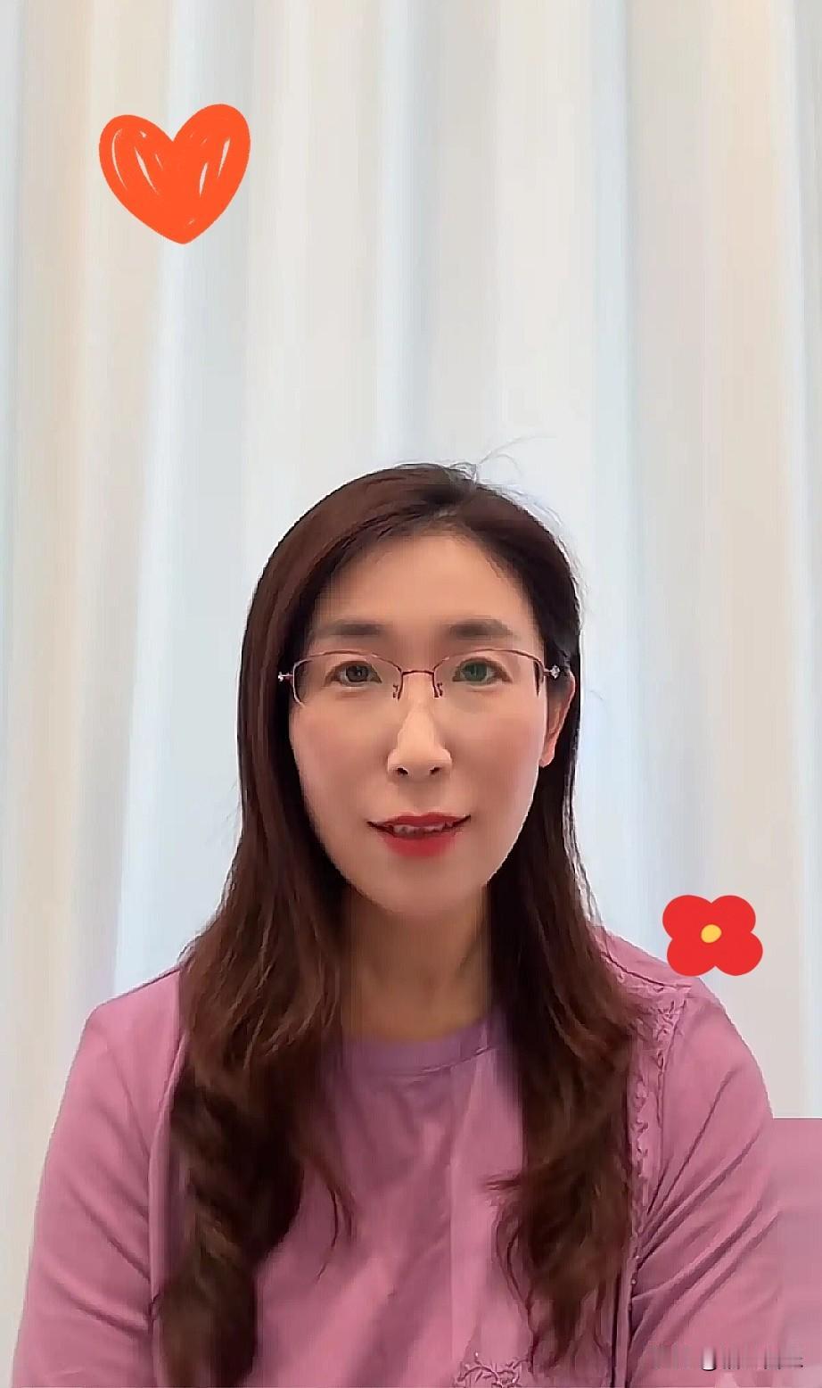 朱女士又带来两个新消息，她这次带来的消息分量很重。

听起挺耐人寻味的

一边: