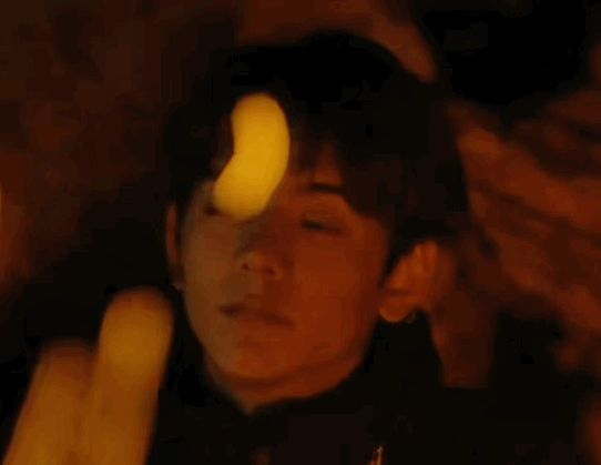 你就是那束光理塘丁真/刘堃《那束光》那束光（