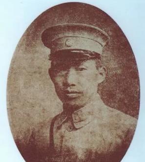 1935年，王家烈被蒋介石逼迫交出兵权后，去考察散心，蒋介石也够意思，给了3万大