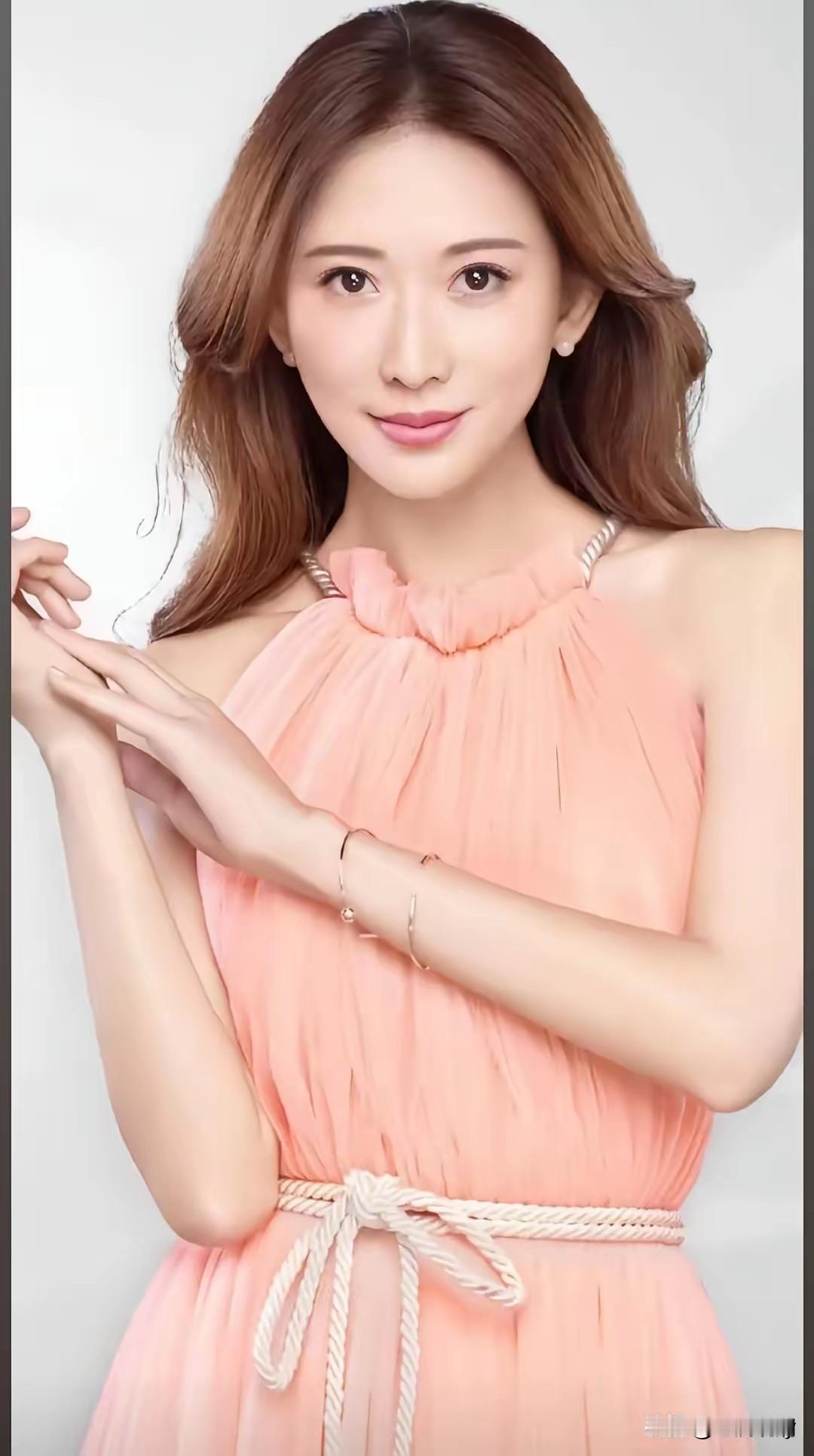 悬崖勒马，林志玲5月21日正式官宣拒绝出任台湾文策院董事！

林志玲还算聪明，拒