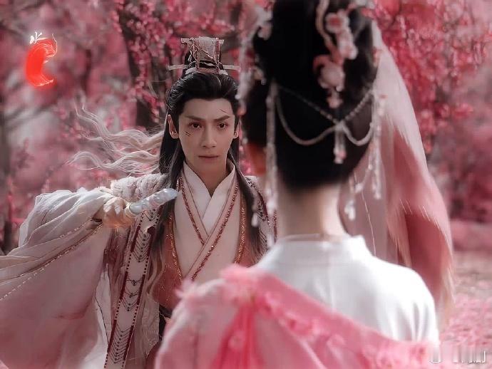 陈瑶穿得越粉下手越狠水龙吟美丽的外表掩藏不住她那心思缜密的一面。每次陈瑶的表现，