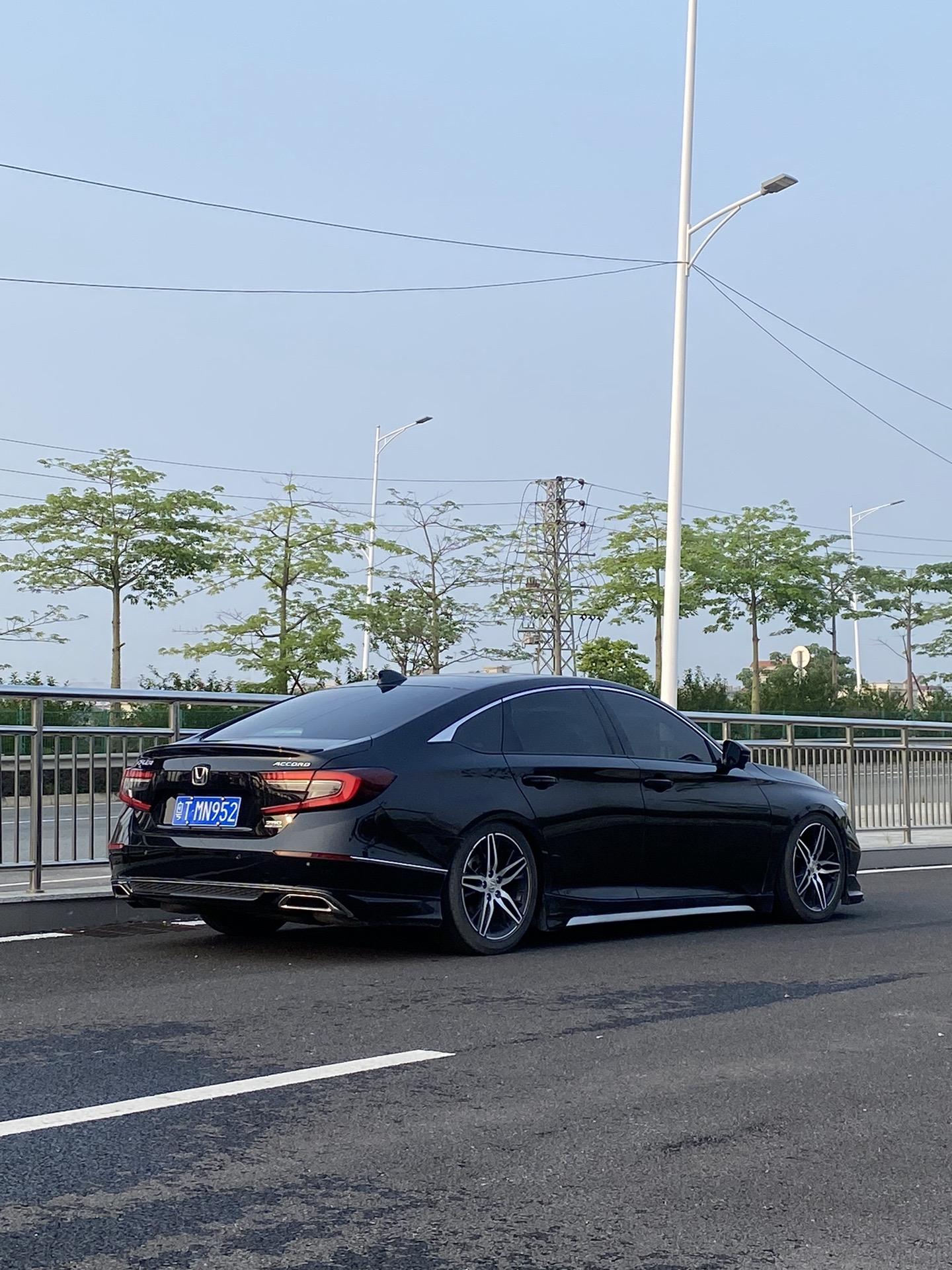 买辆20万的车可以给你带来快乐 首付一套房不一定让你快乐