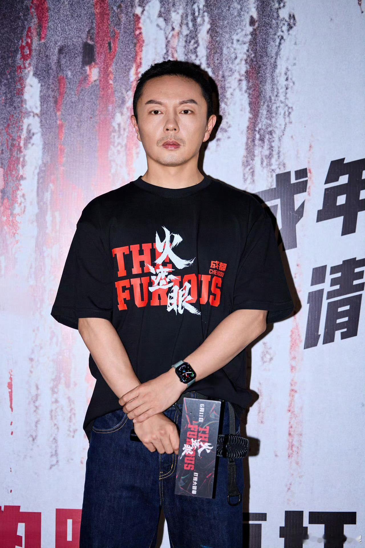 尔冬升谈王一博在电影圈有多抢手尔冬升导演看问题还是能抓住核心。王一博确实是顶流中