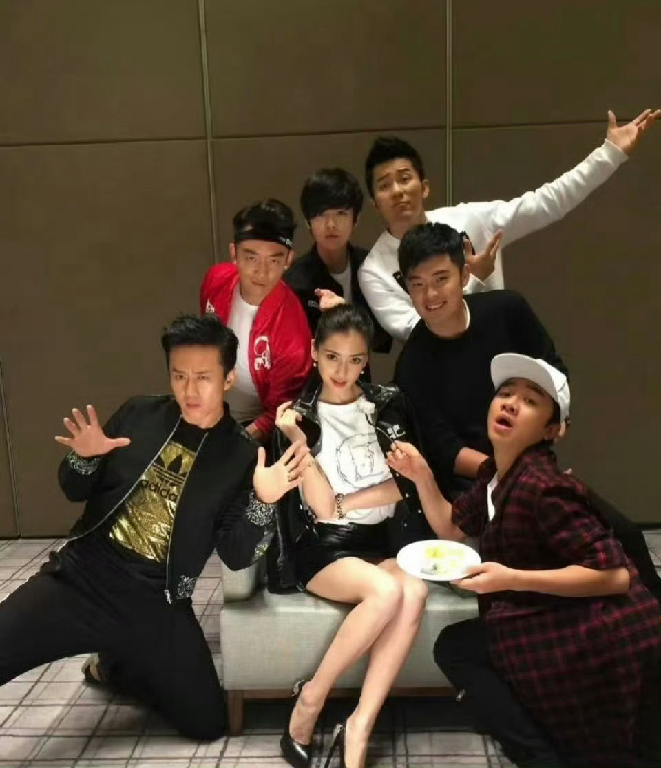 Angelababy邓超去看陈赫话剧他们的友谊真的太好了，梦回第一季