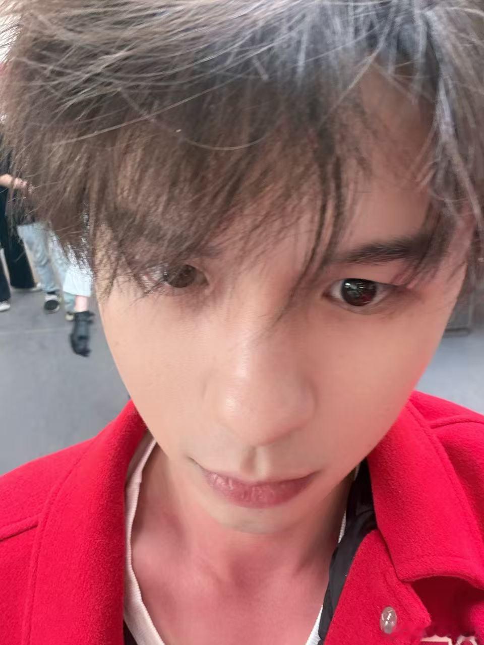 何浩楠上海录制天才厨人 何浩楠真的太适合生活类综艺，上海录天才厨人，真实不做作，