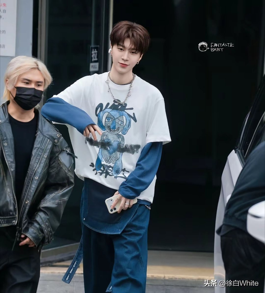 范丞丞吃减肥餐第10天不得不说人瘦下来是真好看，少年感拉满了！看来没有一口减肥餐