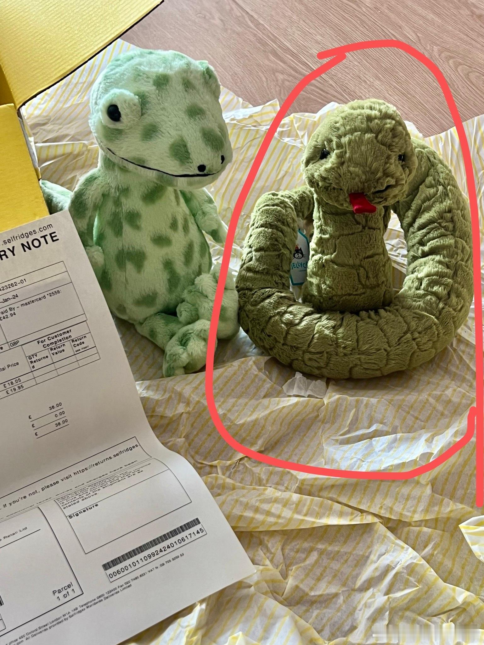 谁知道现在哪里还可以买到jellycat史蒂夫蛇…我真的心碎了………我的放床上不