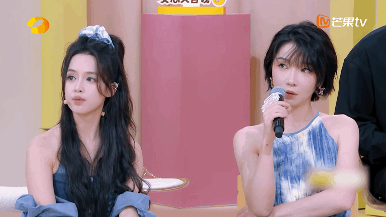 #刘恋都不敢试的眼影颜色#居然还有刘恋都不敢尝试的颜色，那谁能驾驭了啊？[dog
