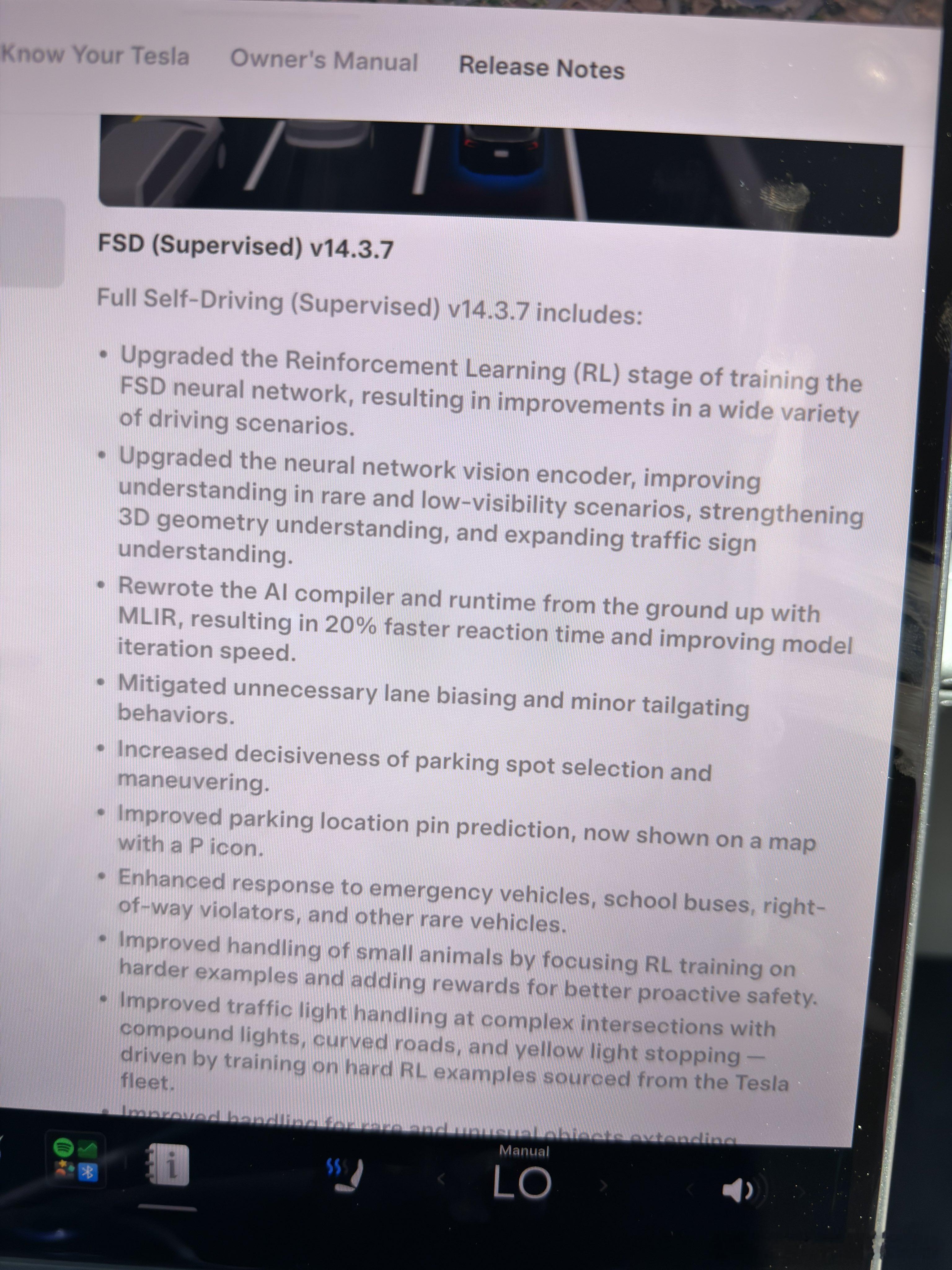 特斯拉FSD又要升级了，北美已经有车主收到v14.3.7的推送。新版本升级了强化