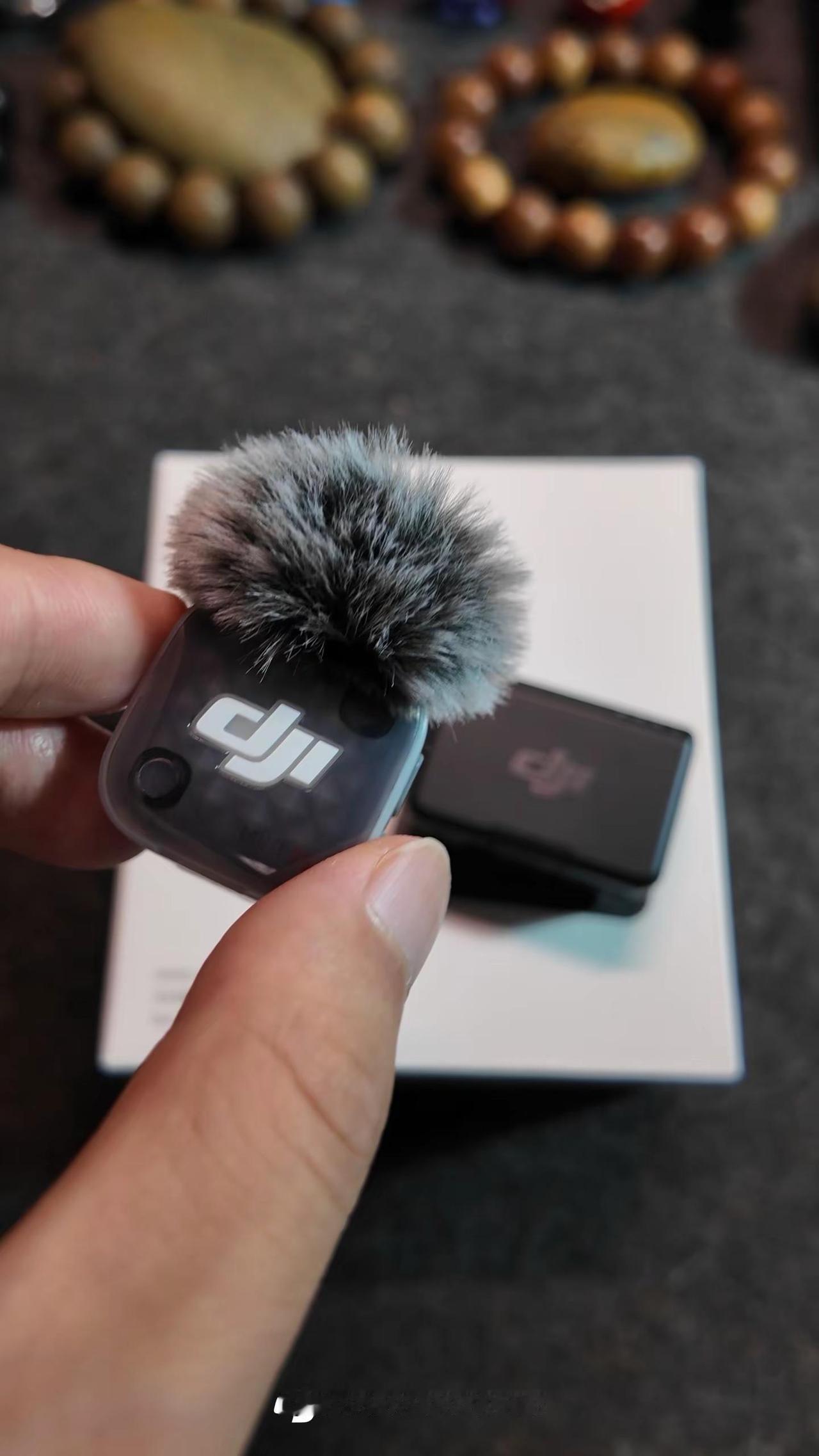 大疆最新款mic mini2s奖品收到。准备和来和老款、甚至万元级专业录音设备进