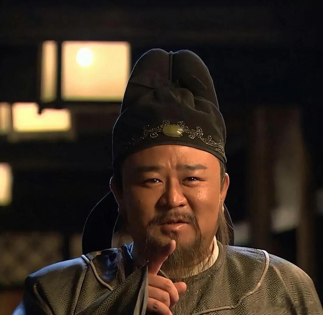 狄仁杰演上华妃的爹了真的要被《多喜一家人》的设定惊喜到，梁冠华演的赛多喜和蒋欣演