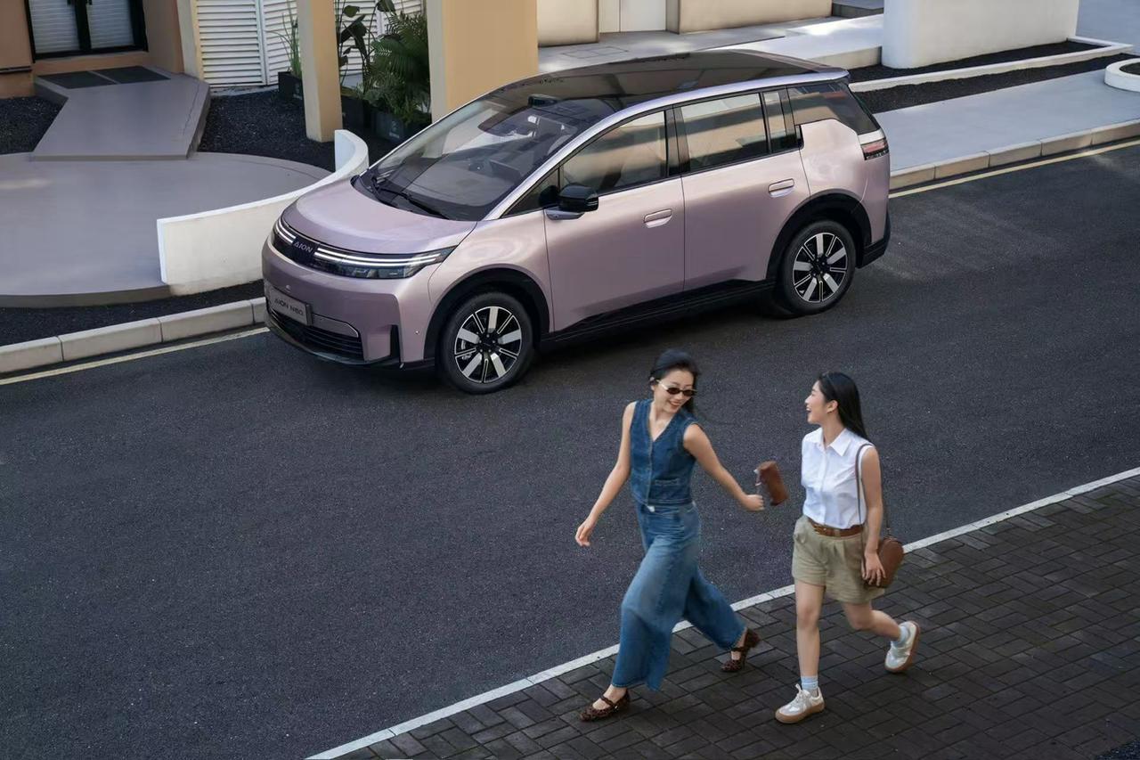 激光雷达都标配了！看得出AION想做家用市场！
入门10.68万，顶配再加2万，