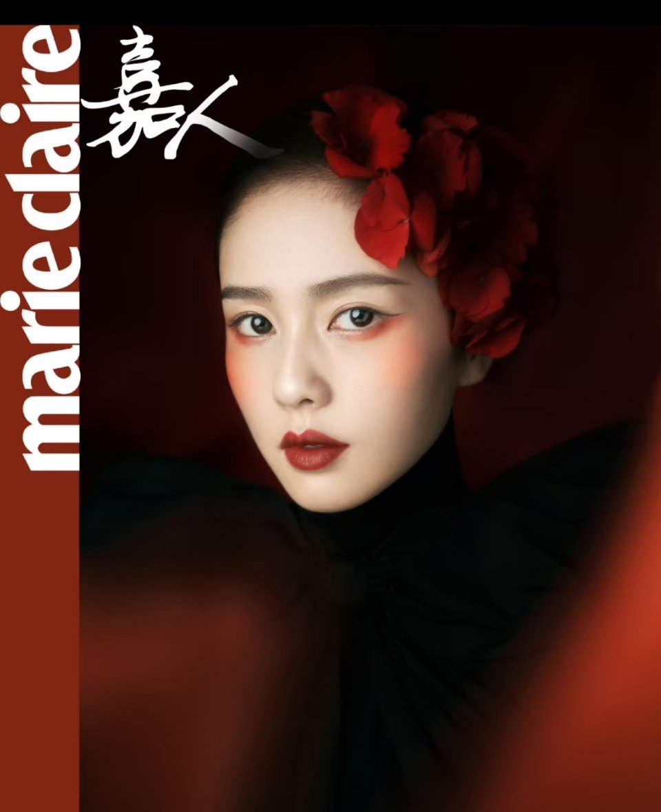 白鹿海棠中国妆太美了吧 好像章子怡啊