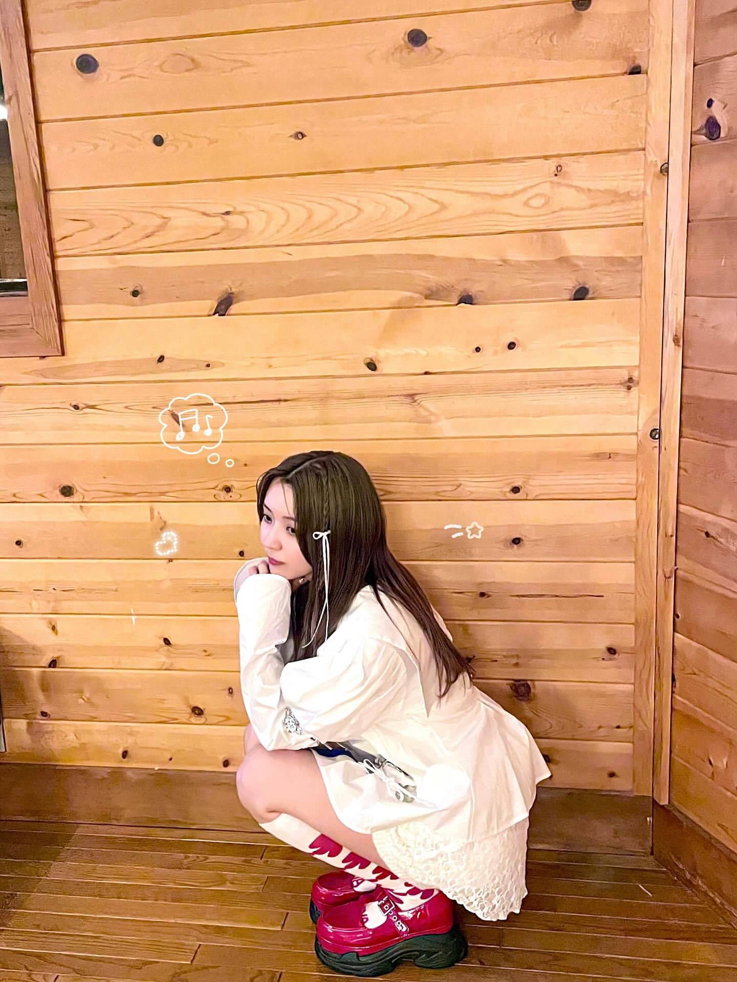 小林由依　yousti ​​​