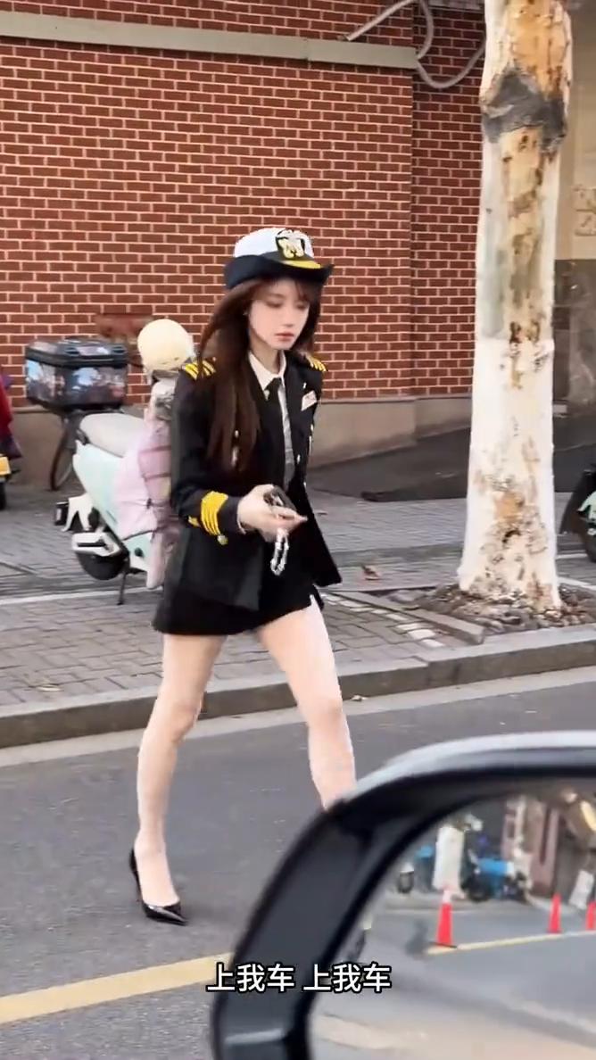 上我车上我车，用我兄弟十年寿命换她。